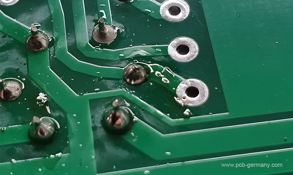 Flussmittelrückstände auf Leiterplatten
