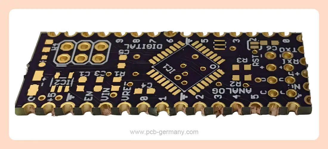 Was ist eine plattierte Halbbohrung in einer Leiterplatte_